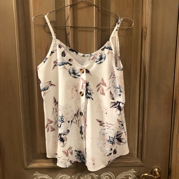 TECREW Floral V Neck Button Up Tank - Picture 5 of 8